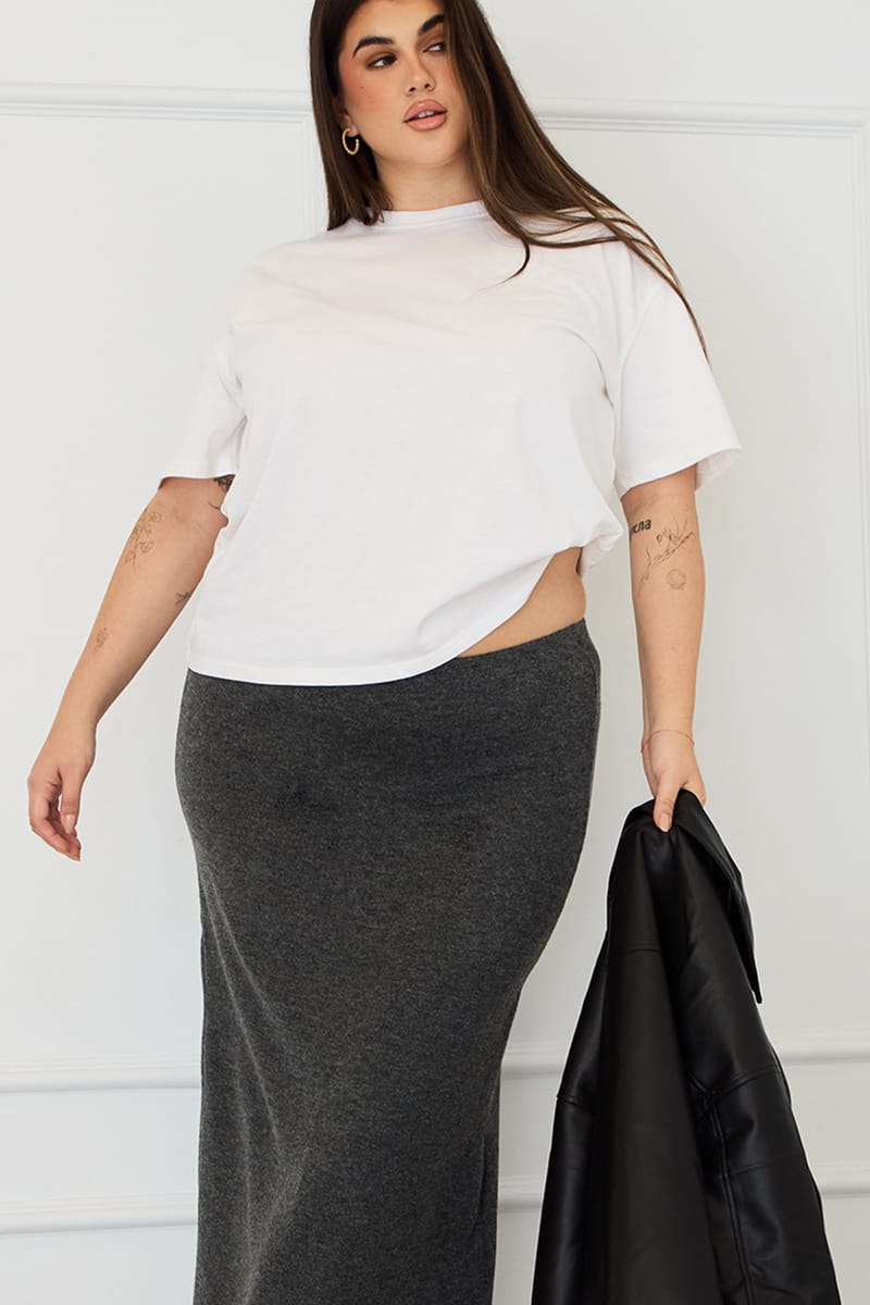 White Relaxed T-shirt Short Sleeve for YouandAll Fashion